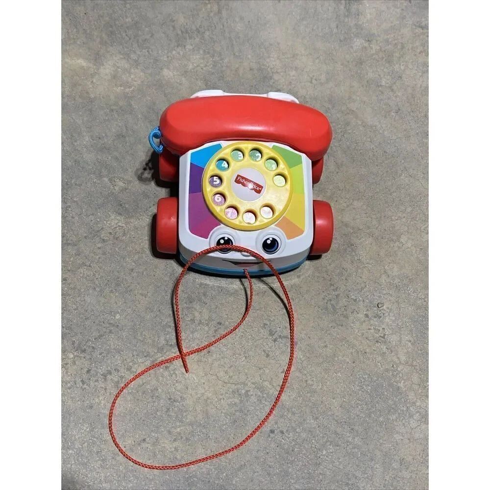 Fisher Price Chatter Phone Telephone Pull Toy Moving Eyes Bell When Dialed 2015